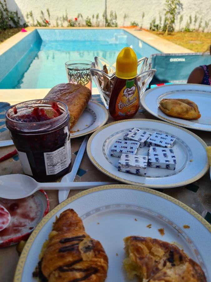 La petite villa avec piscine pieds dans l'eau Sidi Rahal  Esterno foto