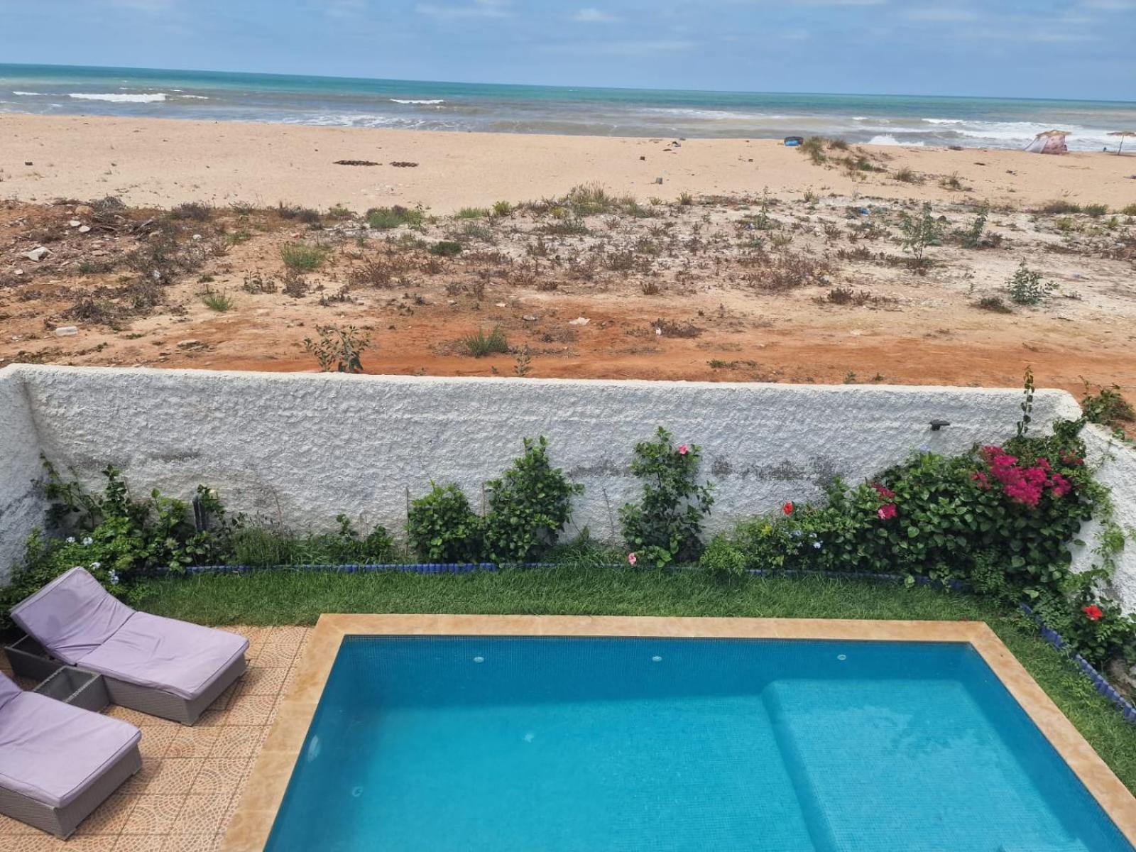 La petite villa avec piscine pieds dans l'eau Sidi Rahal  Esterno foto